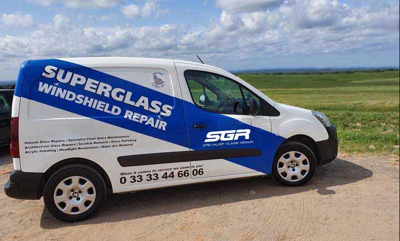 Windscreen repair in Peterborough and surrounding areas by the professional - SuperGlass